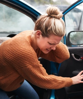 Pain Management Chandler AZ Woman With Pain In Neck After Auto Accident